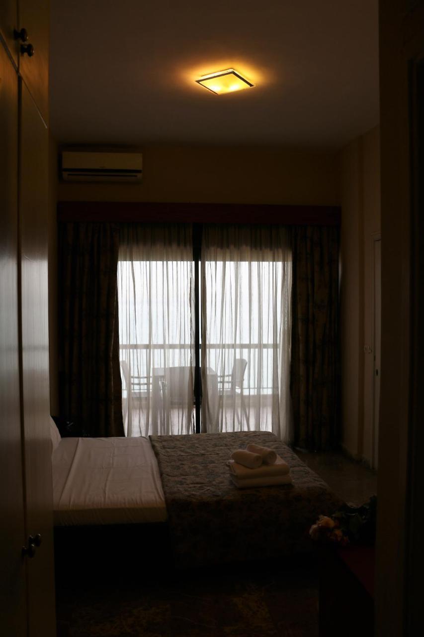 Holiday Suites Hotel & Beach Resort Джуния Екстериор снимка