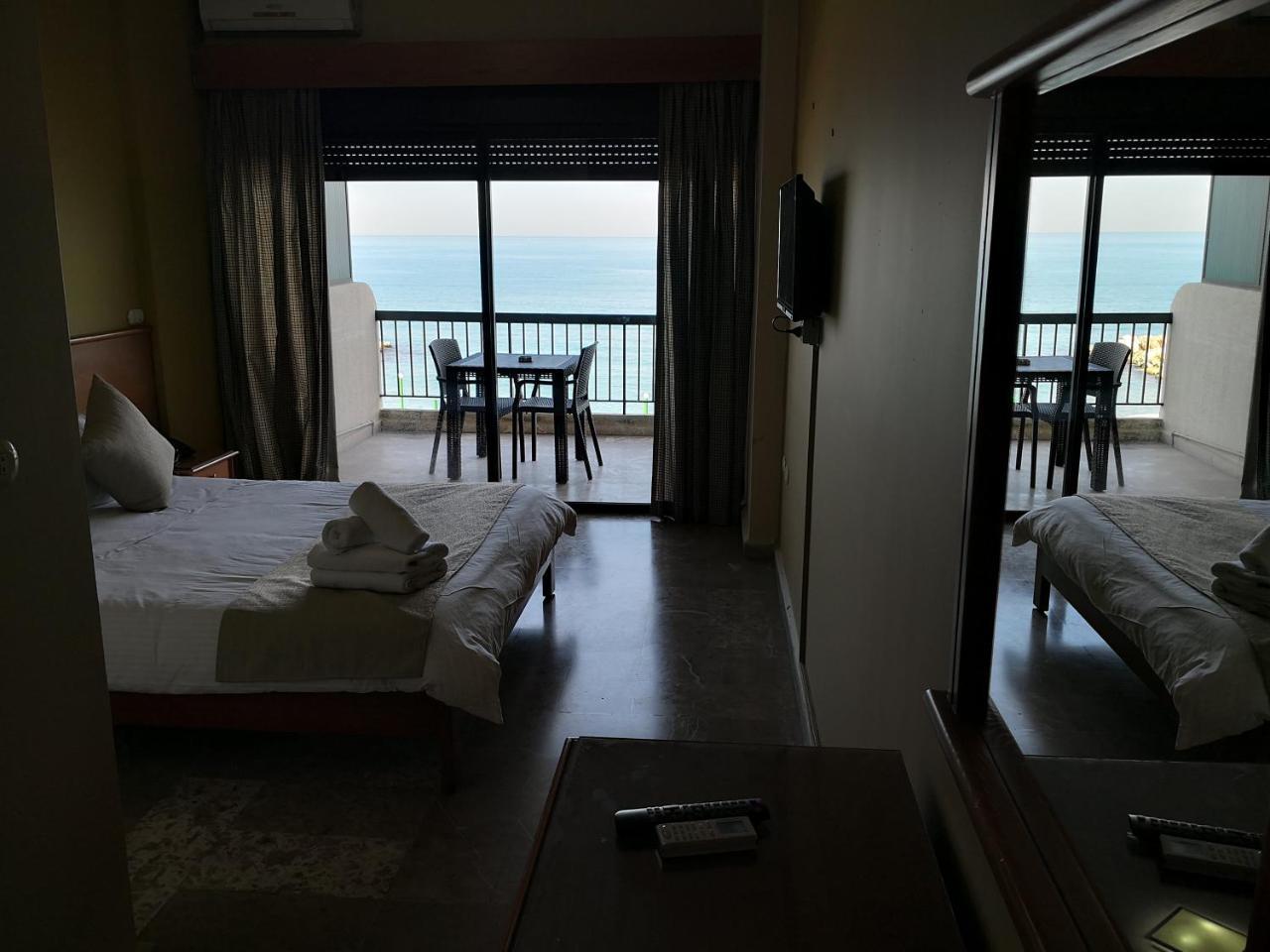 Holiday Suites Hotel & Beach Resort Джуния Екстериор снимка